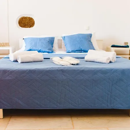 Blue & White: An Absolute Aegean Dream House Holiday home *