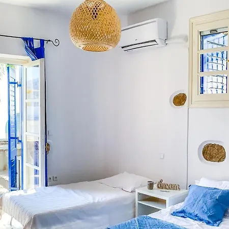 Blue & White: An Absolute Aegean Dream House Holiday home