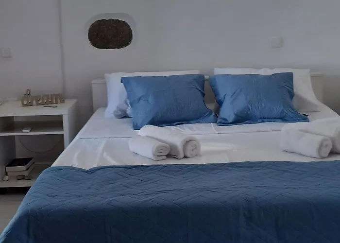 Feriehus Blue & White: An Absolute Aegean Dream House