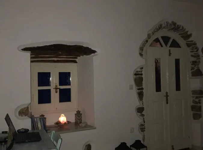 Feriehus Blue & White: An Absolute Aegean Dream House