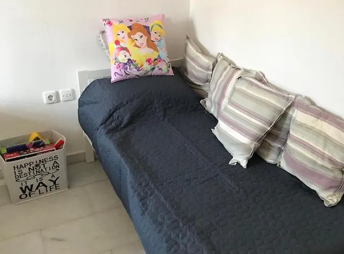 Feriehus Blue & White: An Absolute Aegean Dream House