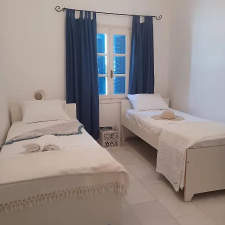 Blue & White: An Absolute Aegean Dream House
