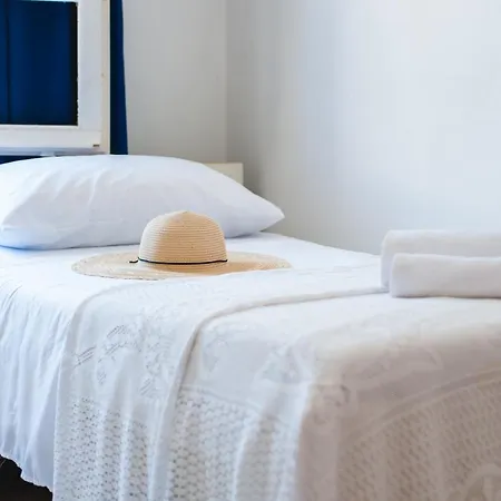 Blue & White: An Absolute Aegean Dream House