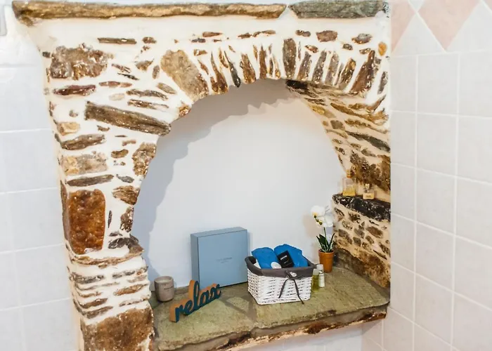 Blue & White: An Absolute Aegean Dream House