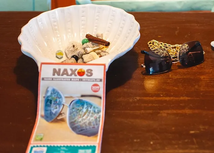 Blue & White: An Absolute Aegean Dream House Ferienhaus