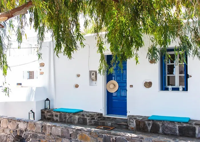 Blue & White: An Absolute Aegean Dream House Ferienhaus